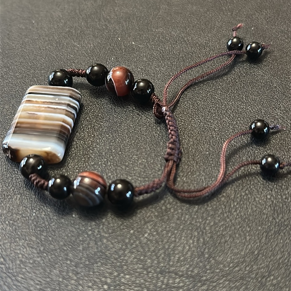Beautiful Striped Agate Natural Stone Adjustable Friendship Bracelet - Picture 11 of 14